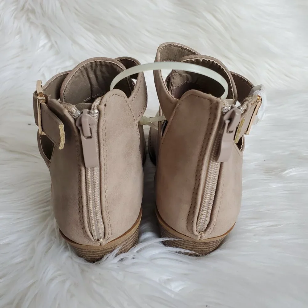 Top Moda Suede Taupe Back Zip Ankle Cut-Out Heeled Booties SZ 5